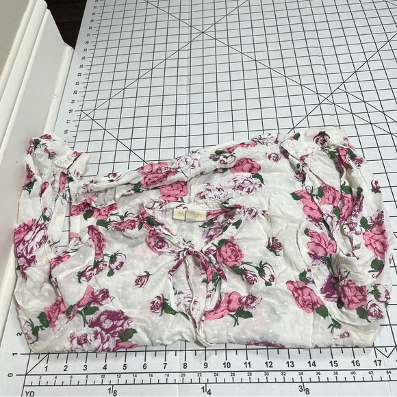 ModCloth Pink White Rose Floral Swiss Dot Rayon Keyhole Neck Tie Blouse Top XS - Picture 11 of 11